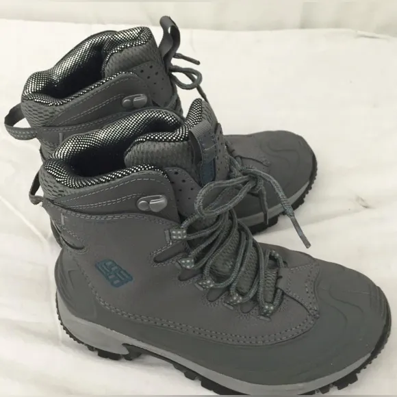 Columbia Women’s Gray Leather Omni Heat Arctic Trip Waterproof Snow Boots Size 7