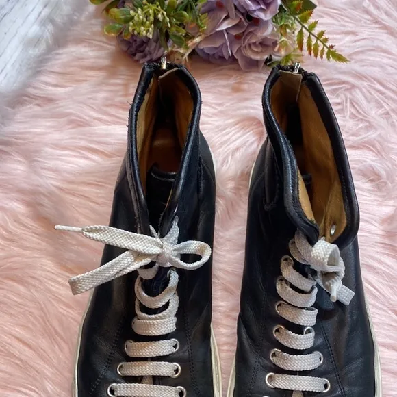 Common Projects Mens Black Leather High Top Sneakers sz 39