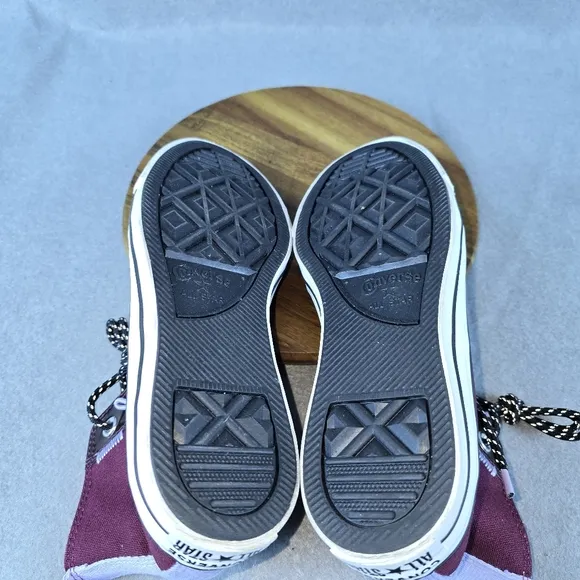 Converse all star dark beetroot, dark moonstone sneaker shoe women's size 7.5