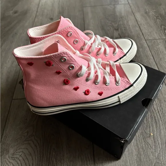 Converse Kids Pink High-Top Sneakers jellyfish jitter very beautiful