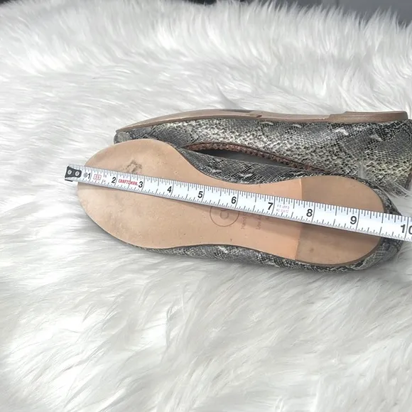 CYNTHIA VINCENT Ballet Flats