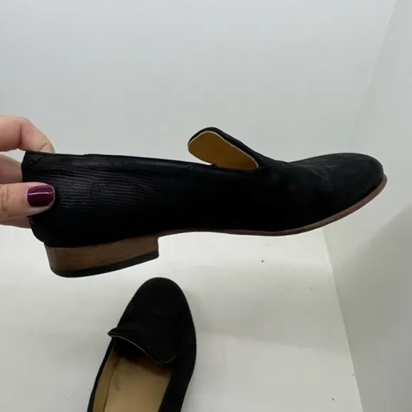 Dieppa Restrepo classic black leather loafers made in Mexico women size 7