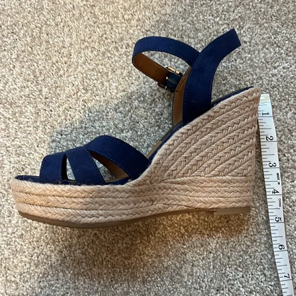 Dolce Vita platform espadrilles. Size 6. New!