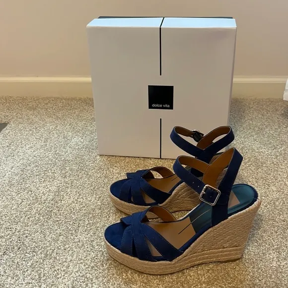 Dolce Vita platform espadrilles. Size 6. New!