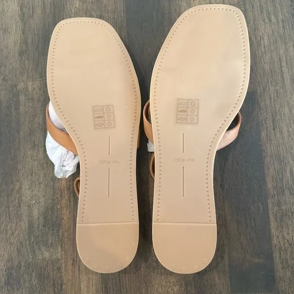 Dolce Vita Prax Sandal