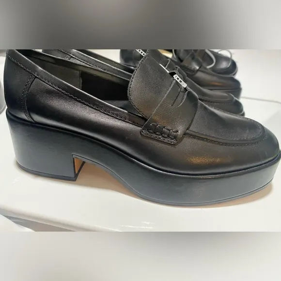 Dolce Vita Women's Leather Yanni Platform Loafers NWT sizes 8,9.5
