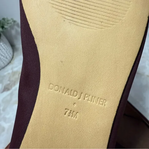 Donald J. Pliner Women’s Bettina Leather Pointed Toe Flats Burgundy Size‎ 7 1/2M