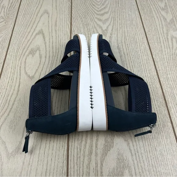 Easy Spirit Women's Wander Lightweight Strappy Sandals 8M Dark Blue $79