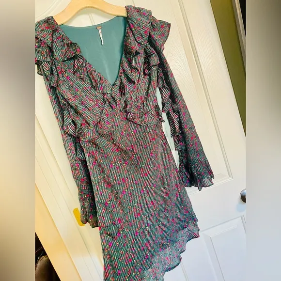 EUC FREE PEOPLE Green Floral Print Sweetest Thing Ruffled Mini Dress