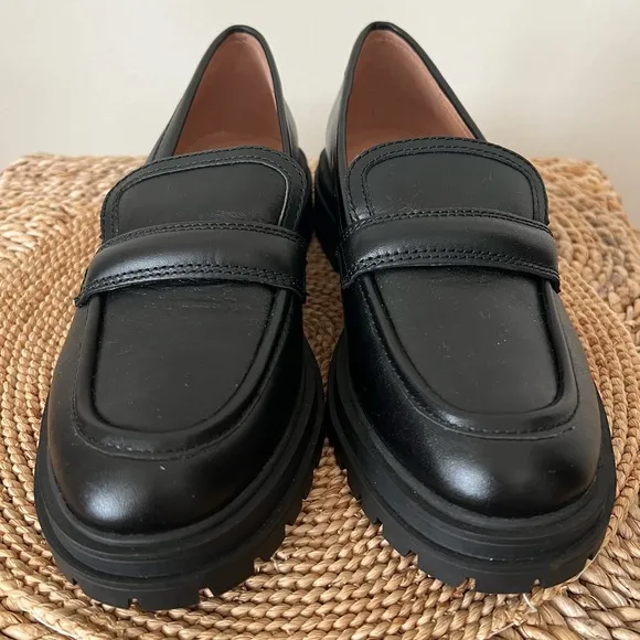 EUC Madewell The Bradley Lugsole Loafer in Leather True Black Size 6.5