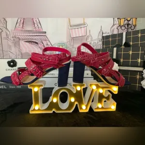 EUC💞MARSKINRYYPPYPINK Strappy Heels….