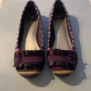 FERGALICIOUS Purple Ballet Flats