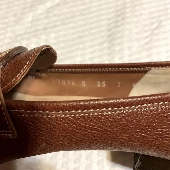 Ferragamo Brown Leather Loafers Tan stitching Women’s Size 7