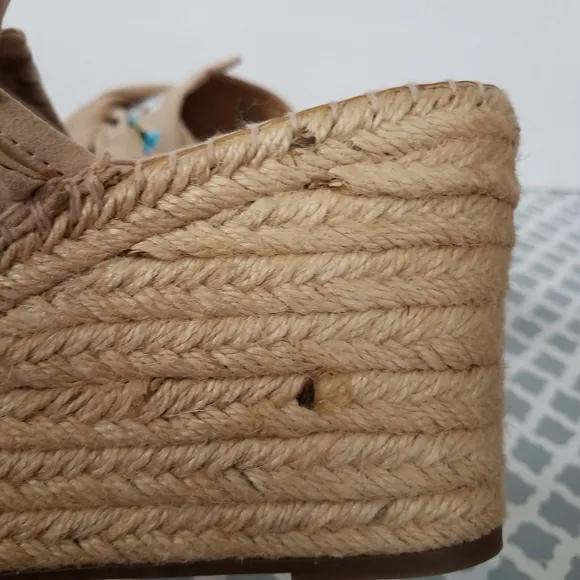 Franco Sarto Talinda Espadrilles 10 NWOB