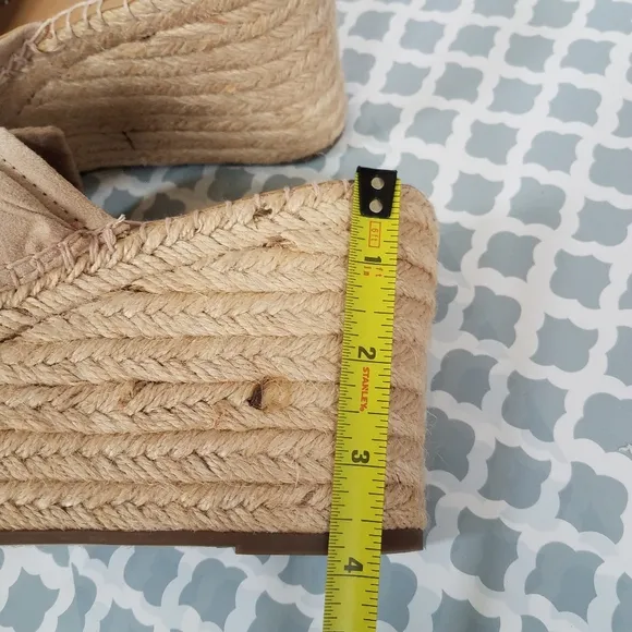 Franco Sarto Talinda Espadrilles 10 NWOB