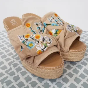 Franco Sarto Talinda Espadrilles 10 NWOB