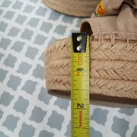 Franco Sarto Talinda Espadrilles 10 NWOB