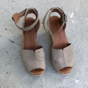 gentle souls by Kenneth Cole