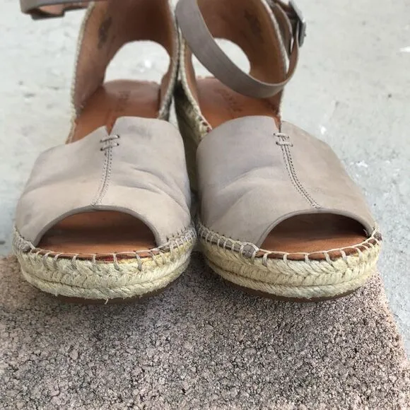 gentle souls by Kenneth Cole