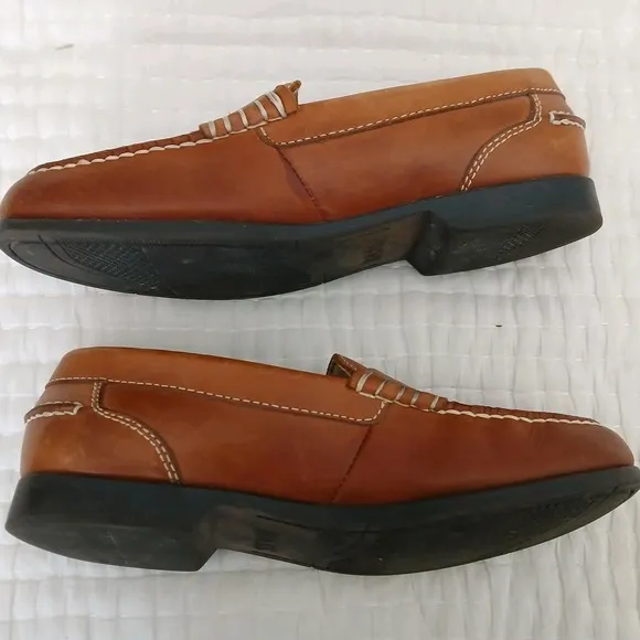 GH BASS - 8.5 US Mens - Leather Tan   loafers In EUC