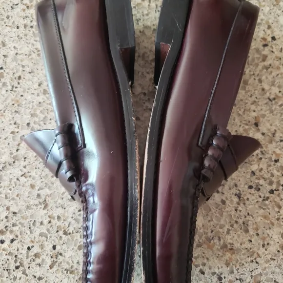 GH Bass Weejuns Penny Loafers Mens 8 1/2 D Burgundy Leather Classic Dress Shoes