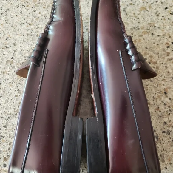 GH Bass Weejuns Penny Loafers Mens 8 1/2 D Burgundy Leather Classic Dress Shoes