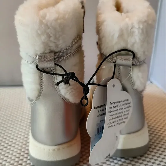 Girls Size 7 Wonder Nation Sherpa Snow Boots Skid resistant