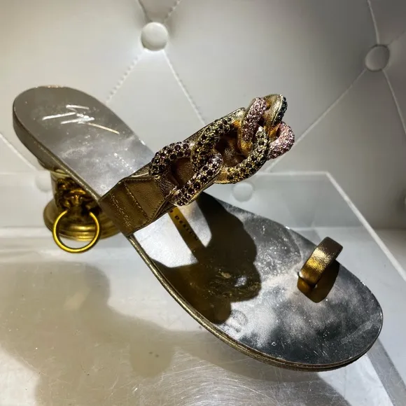 GIUSEPPE Zanotti gold flat sandals sz 38.5 made in italy good condition