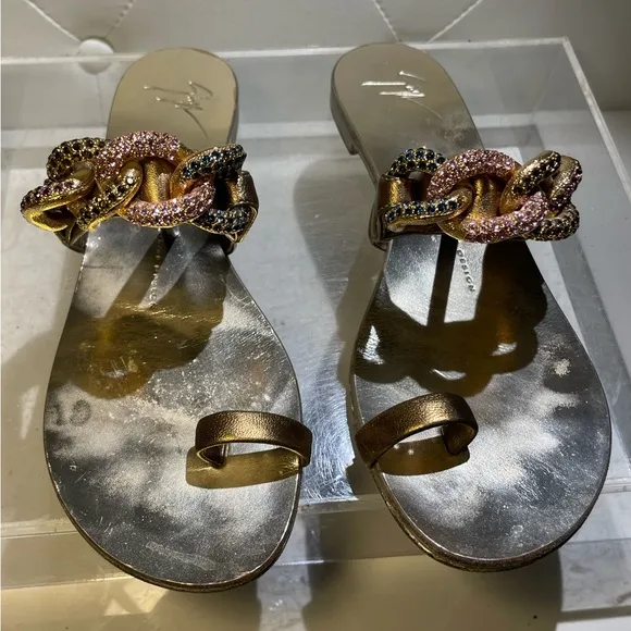 GIUSEPPE Zanotti gold flat sandals sz 38.5 made in italy good condition
