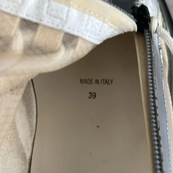 Givenchy Cream Chunky Sneakers! Super fun and stylish! Paid the full price $820!