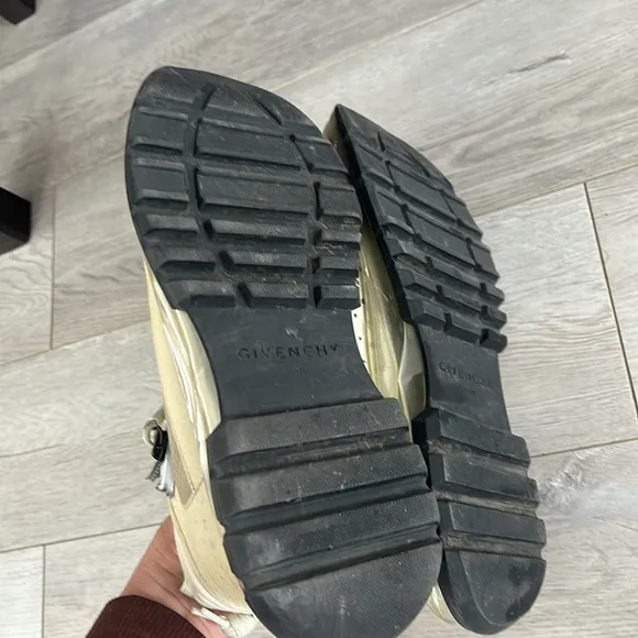 Givenchy Cream Chunky Sneakers! Super fun and stylish! Paid the full price $820!