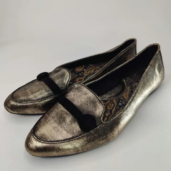 Gold metallic Pointed toe flats sz 6