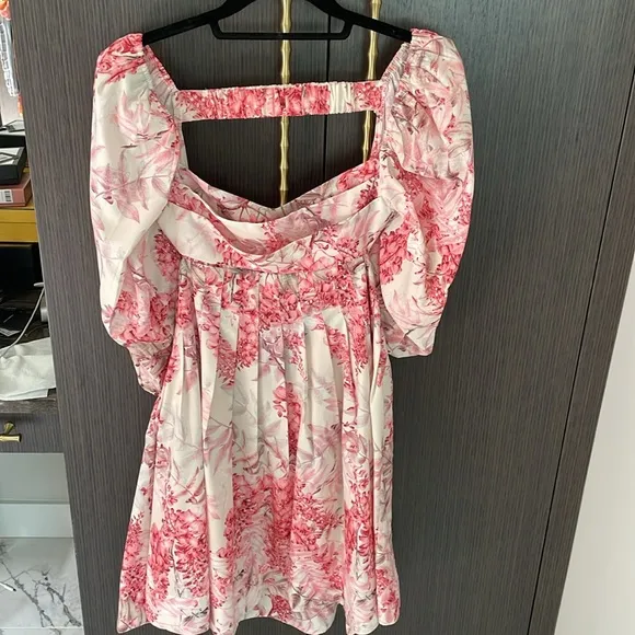 🌸Gorgeous Simmer Floral Print Dress 🌸