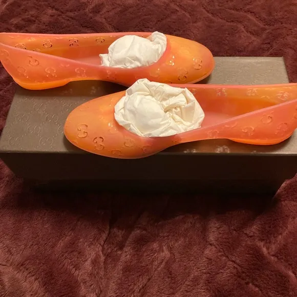 Gucci Authentic Rubber GG Supreme Cutout Ballerina Flats box &amp; duster included