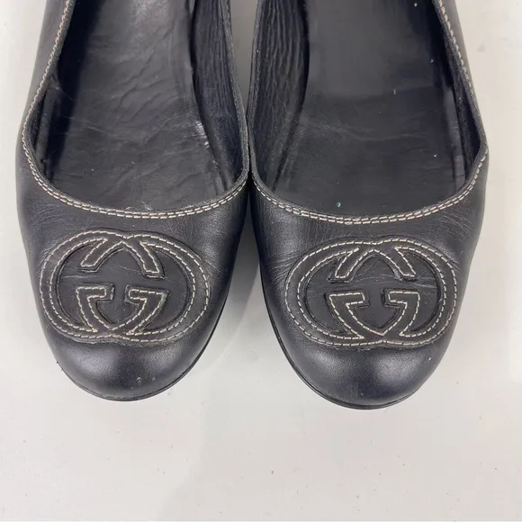 Gucci Black Leather GG Ballet Flats Size 35.5 G