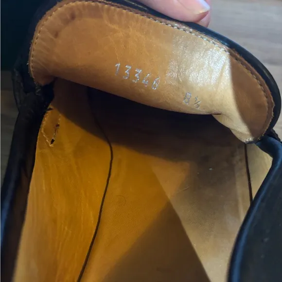 Gucci Black Leather Horsebit Loafers - with classic Gucci Red and Green