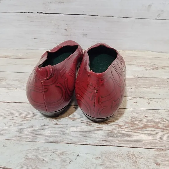 Gucci Vintage Red Ballet Flats
