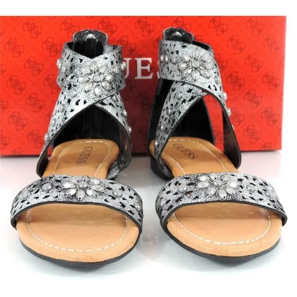 Guess Achi Perforated Crisscross Flat Sandals Back Zip Silver Multi Size 7.5