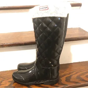 HUNTER Diamond Quilted Knee High Insulated Rain Boots &amp; Cable Knit Boot Socks