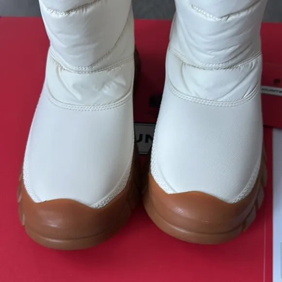Hunter Intrepid Tall Snow Boots