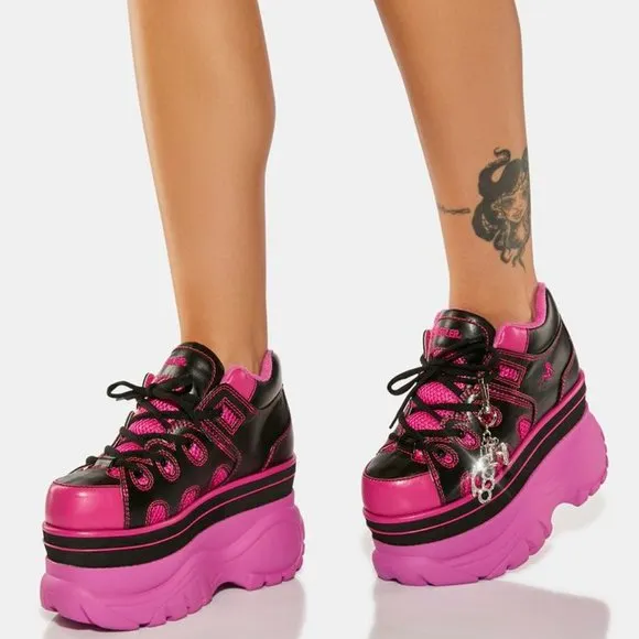 Hustler TEASE PLEASE Platform Sneakers ( BRAND NEW !!!! )