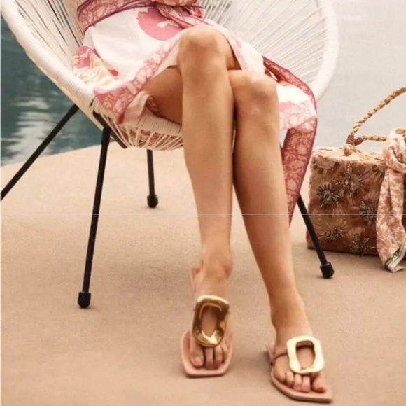 Jeffrey Campbell Linques-2 Flat Thong Sandals Size 9