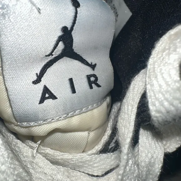 Jordan 1 OG Retro Sneakers Black and White