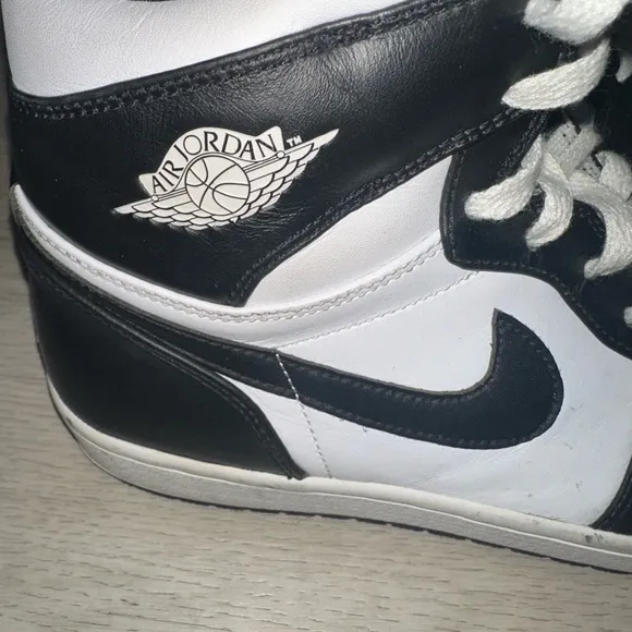 Jordan 1 OG Retro Sneakers Black and White
