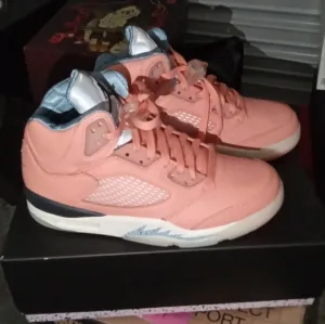 JORDAN RETRO 5 DJ KHALID COLLAB /BLISS and White High-Top Sneakers EXCLUSIVE