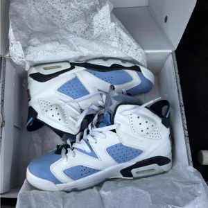 Jordan retro 6 UNC