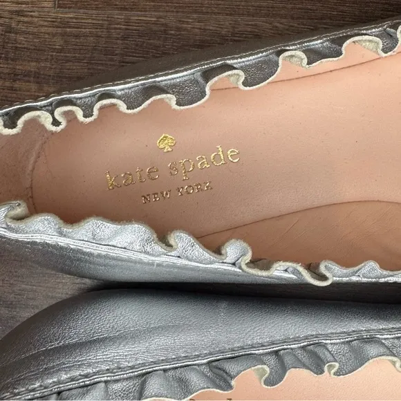 Kate Spade Silver Pointed Toe Ballet Flats with ruffle detail size 9 EUC