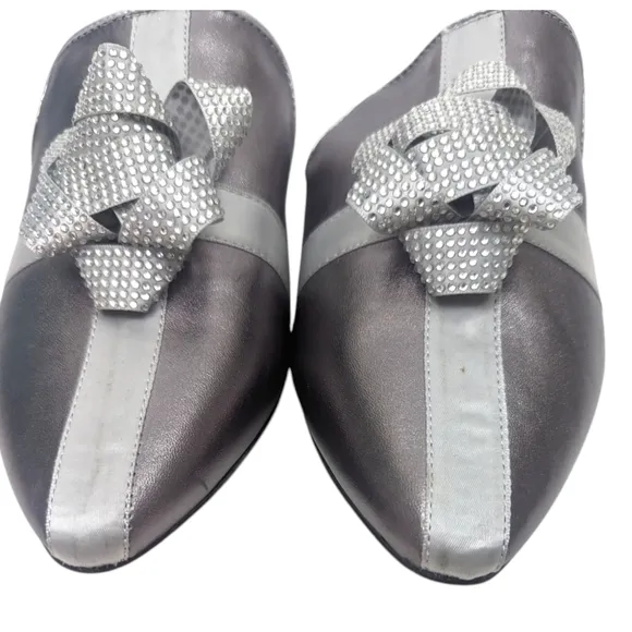 Katy Perry The Stephanie Mules NEW Womens 10 Silver Present Gift Bow Shoes