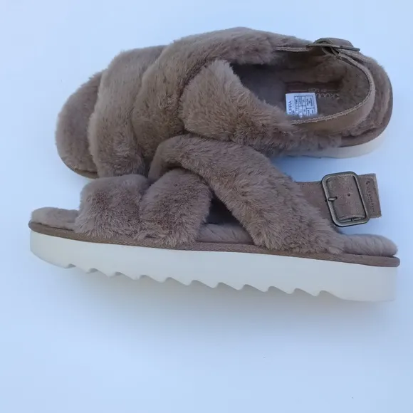 Koolaburra By UGG Women's Sz 8 fuzz-ee flat Sandal  shoes amphorafa New