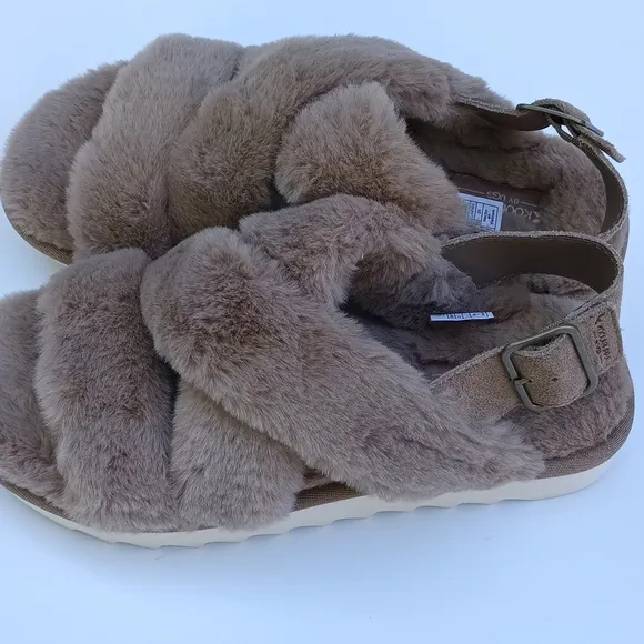 Koolaburra By UGG Women's Sz 8 fuzz-ee flat Sandal  shoes amphorafa New